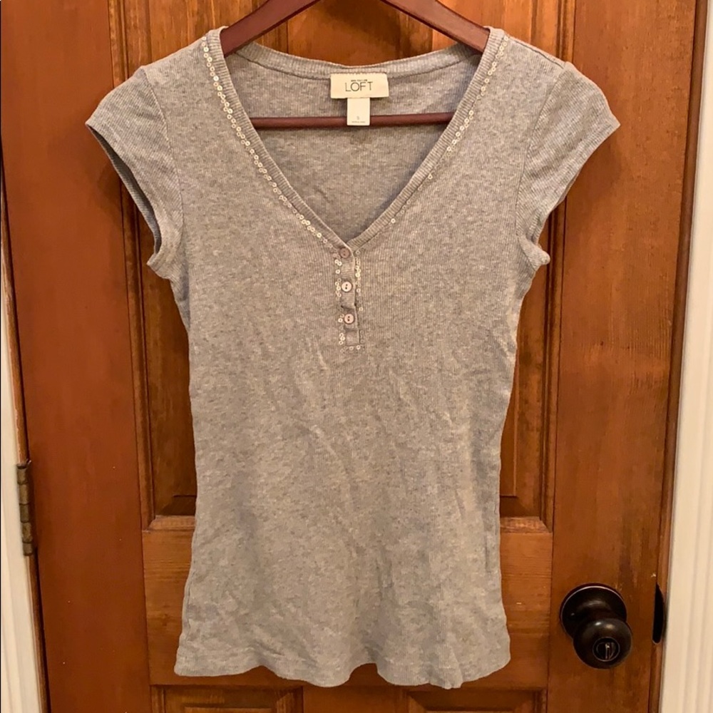 Loft button dress up tee